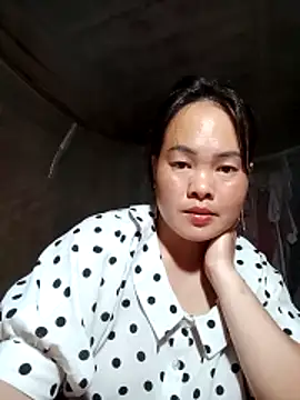 emilyzz online show from April 7, 2026, 11:56 am