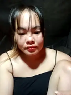 Snapshot of emilyzz chatting on December 16, 2025, 2:05 am emilyzz online show from December 16, 2025, 2:05 am