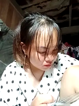Snapshot of emilyzz chatting on April 23, 2026, 1:24 pm emilyzz online show from April 23, 2026, 1:24 pm