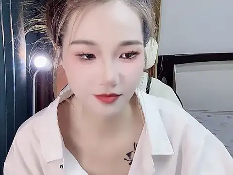 Snapshot of W-Sunflower chatting on October 31, 2025, 2:46 pm W-Sunflower online show from October 31, 2025, 2:46 pm