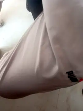 Snapshot of karandeep_Bhagat chatting on October 5, 2025, 9:44 am karandeep Bhagat online show from October 5, 2025, 9:44 am