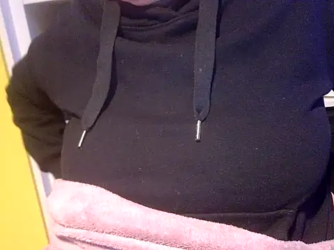 Milf Lady Frankfurt online show from September 28, 2025, 7:10 pm