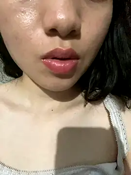 Snapshot of Bella_sexy98 chatting on November 14, 2025, 3:15 pm Bella sexy98 online show from November 14, 2025, 3:15 pm