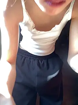 Snapshot of Bella_sexy98 chatting on December 2, 2025, 2:23 am Bella sexy98 online show from December 2, 2025, 2:23 am