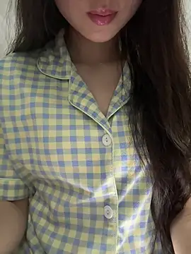 Snapshot of Bella_sexy98 chatting on May 3, 2026, 1:47 pm Bella sexy98 online show from May 3, 2026, 1:47 pm