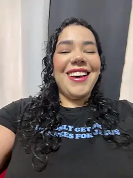 Snapshot of krisstenSantos chatting on November 3, 2025, 1:47 pm krisstenSantos online show from November 3, 2025, 1:47 pm