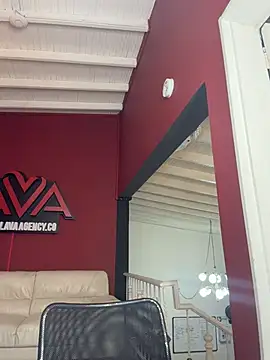 krisstenSantos online show from February 14, 2026, 1:55 pm