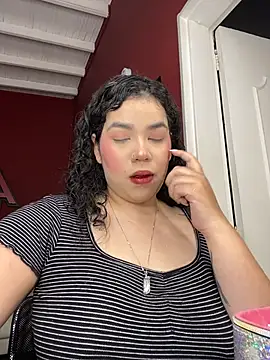 Snapshot of krisstenSantos chatting on October 20, 2025, 12:17 pm krisstenSantos online show from October 20, 2025, 12:17 pm