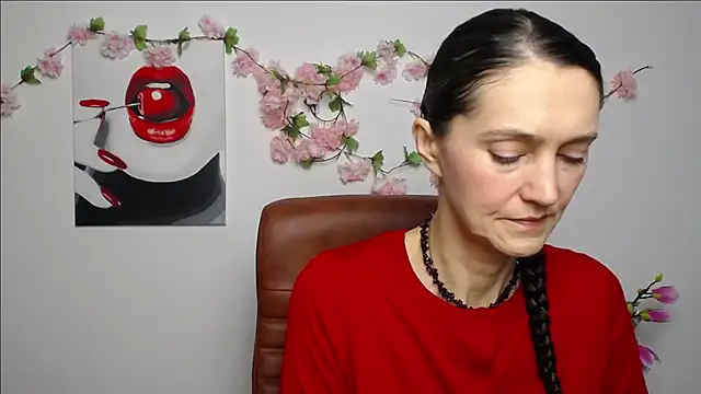 TayaFinch online show from November 14, 2025, 1:26 pm