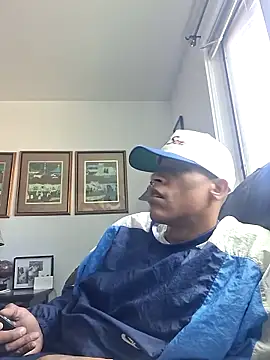 Snapshot of LaloSalamanca69 chatting on September 22, 2025, 2:01 pm LaloSalamanca69 online show from September 22, 2025, 2:01 pm