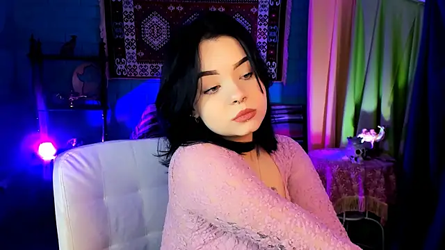 Snapshot of leslierowe_ chatting on November 21, 2025, 1:10 pm leslierowe online show from November 21, 2025, 1:10 pm