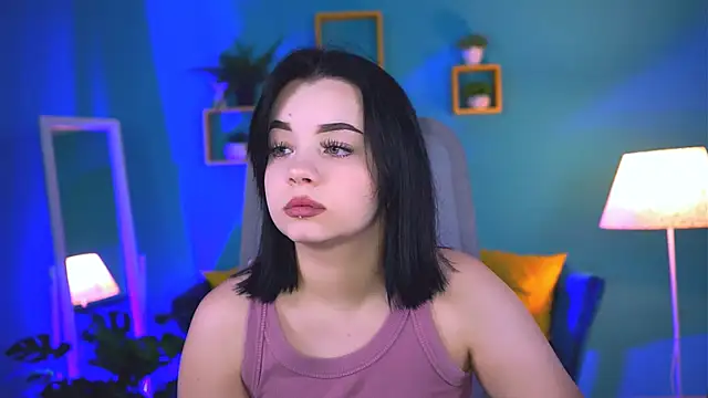 Snapshot of leslierowe_ chatting on October 5, 2025, 8:21 pm leslierowe online show from October 5, 2025, 8:21 pm