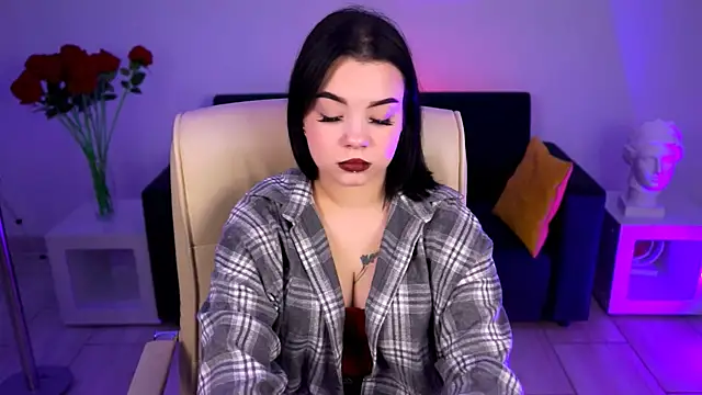 Snapshot of leslierowe_ chatting on September 18, 2025, 12:08 pm leslierowe online show from September 18, 2025, 12:08 pm