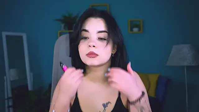 Snapshot of leslierowe_ chatting on October 7, 2025, 4:19 pm leslierowe online show from October 7, 2025, 4:19 pm