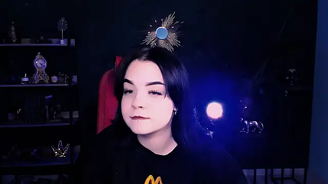 Snapshot of leslierowe_ chatting on September 23, 2025, 8:27 pm leslierowe online show from September 23, 2025, 8:27 pm