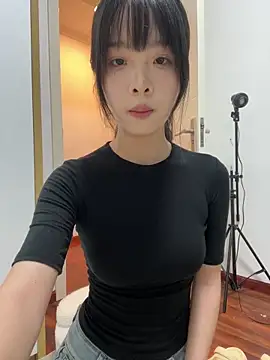 Snapshot of qiqi_x chatting on May 24, 2026, 2:06 pm qiqi x online show from May 24, 2026, 2:06 pm