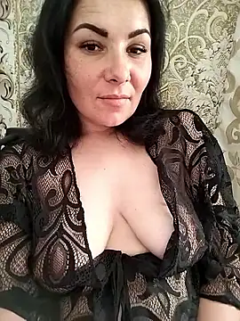 Snapshot of Mia24Blove chatting on May 24, 2026, 2:50 pm Mia24Blove online show from May 24, 2026, 2:50 pm