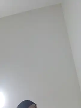 Snapshot of MiQeilaSweet chatting on November 18, 2025, 10:13 pm MiQeilaSweet online show from November 18, 2025, 10:13 pm