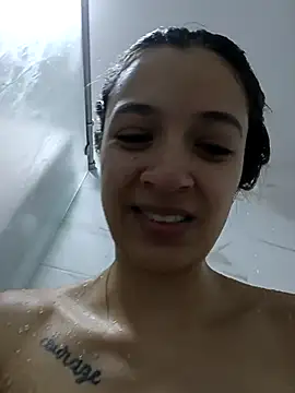 Snapshot of MiQeilaSweet chatting on December 2, 2025, 12:33 am MiQeilaSweet online show from December 2, 2025, 12:33 am