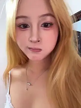 yuki june online show from September 26, 2025, 11:06 am