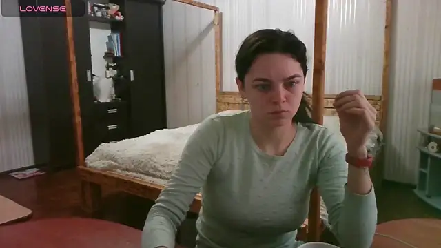 EthelsLover online show from December 22, 2025, 10:15 am