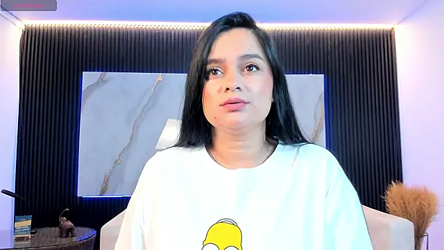 Snapshot of Megancoxx chatting on October 23, 2025, 10:47 am Megancoxx online show from October 23, 2025, 10:47 am