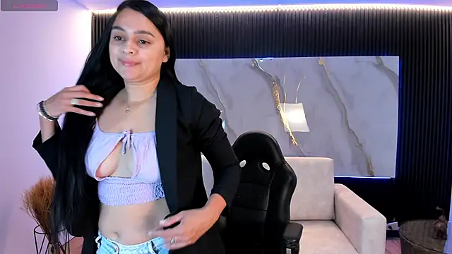 Snapshot of Megancoxx chatting on October 12, 2025, 11:33 am Megancoxx online show from October 12, 2025, 11:33 am