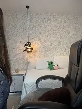 Snapshot of EMILIIA_RICHTER__ chatting on May 13, 2026, 8:16 pm EMILIIA RICHTER online show from May 13, 2026, 8:16 pm