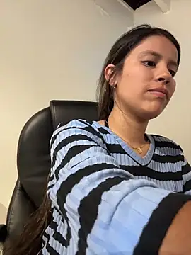 EMILIIA RICHTER   online show from April 16, 2026, 6:30 pm