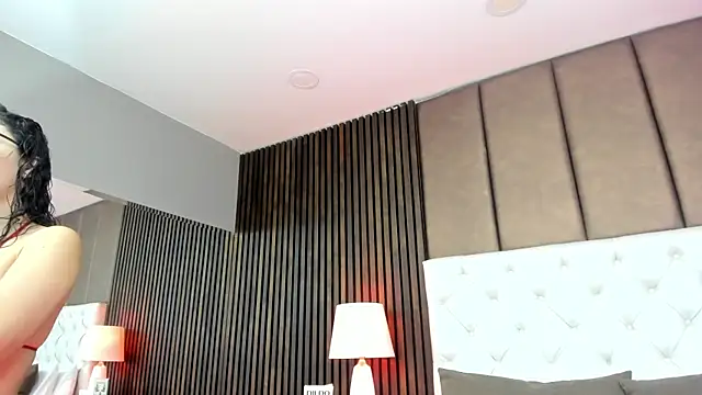 Snapshot of SamyySwet chatting on November 18, 2025, 7:50 pm SamyySwet online show from November 18, 2025, 7:50 pm