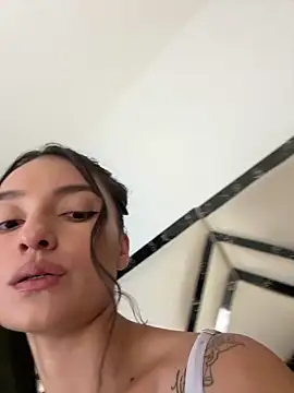 MiaKane99 online show from April 9, 2026, 6:19 am