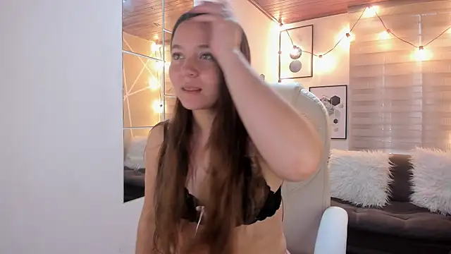 sophiee09  online show from October 29, 2025, 1:32 pm