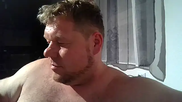 fetter Daddy Berlin online show from October 15, 2025, 5:54 pm