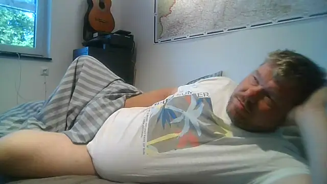 fetter Daddy Berlin online show from September 30, 2025, 6:41 am