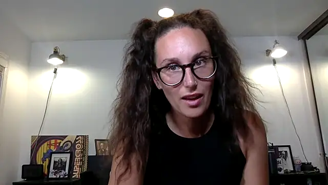 Snapshot of annmarieferrara chatting on September 19, 2025, 2:48 am annmarieferrara online show from September 19, 2025, 2:48 am