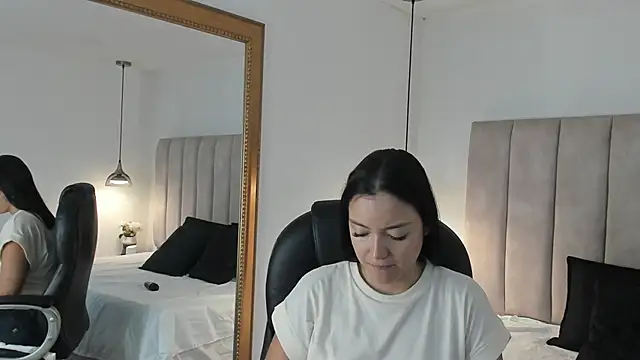 Megan-8 online show from April 9, 2026, 11:05 am