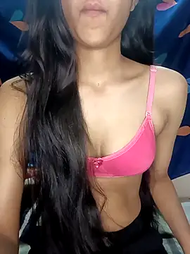 Snapshot of reetika6375 chatting on October 1, 2025, 6:23 pm reetika6375 online show from October 1, 2025, 6:23 pm