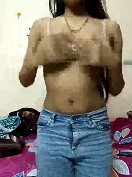 reetika6375 online show from February 12, 2026, 8:08 pm