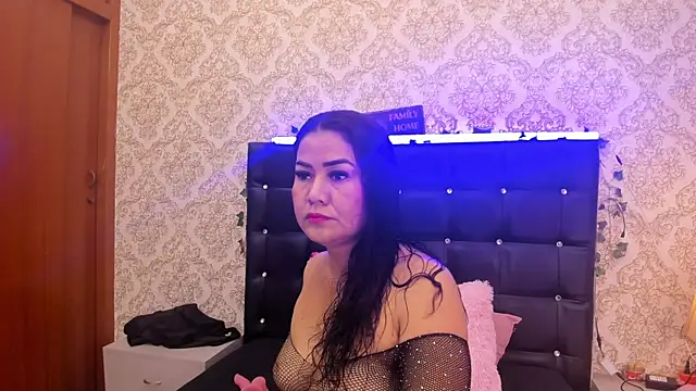 Snapshot of Selena_Monroe_ chatting on September 27, 2025, 12:44 pm Selena Monroe online show from September 27, 2025, 12:44 pm