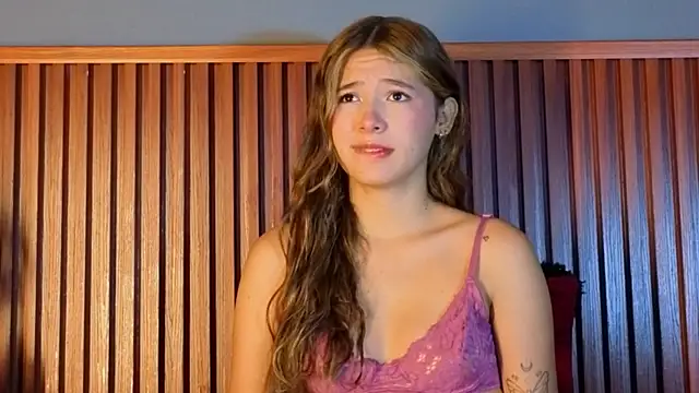 VictoriaSpark online show from October 30, 2025, 12:14 pm