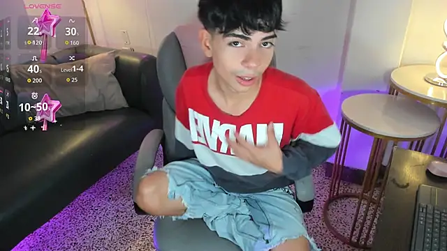 Snapshot of Peter_chase chatting on November 19, 2025, 7:25 pm Peter chase online show from November 19, 2025, 7:25 pm