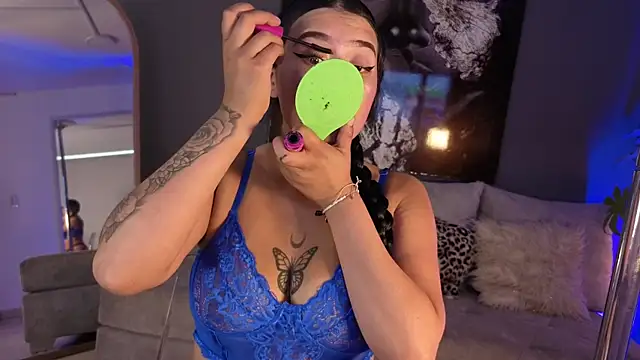 miacardonasecret online show from September 19, 2025, 8:35 pm