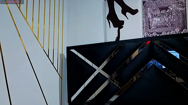 Angel-dragun online show from April 12, 2026, 3:32 am