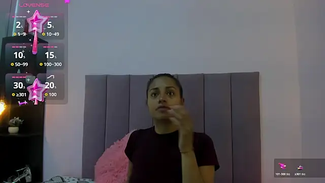 Snapshot of HoollyHendrix chatting on October 18, 2025, 8:22 pm HoollyHendrix online show from October 18, 2025, 8:22 pm