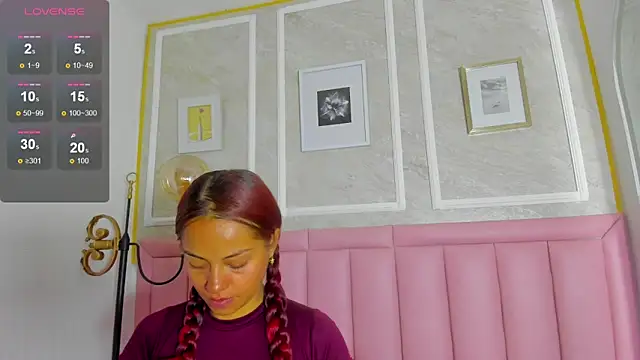 Snapshot of HoollyHendrix chatting on January 31, 2026, 9:02 pm HoollyHendrix online show from January 31, 2026, 9:02 pm