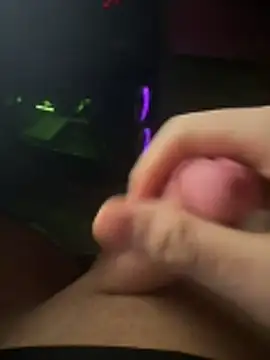 Snapshot of jstntz chatting on February 14, 2026, 1:50 am jstntz online show from February 14, 2026, 1:50 am