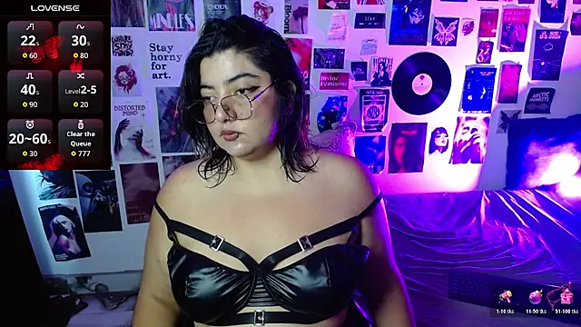 Roxy f w online show from April 6, 2026, 2:40 pm