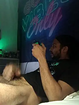 Snapshot of Mikaaa97 chatting on February 4, 2026, 2:17 am Mikaaa97 online show from February 4, 2026, 2:17 am