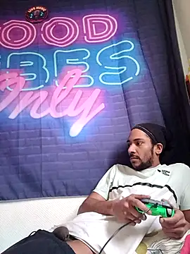 Snapshot of Mikaaa97 chatting on February 1, 2026, 3:32 pm Mikaaa97 online show from February 1, 2026, 3:32 pm