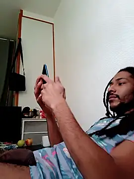 Snapshot of Mikaaa97 chatting on January 8, 2026, 11:05 am Mikaaa97 online show from January 8, 2026, 11:05 am